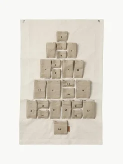 ferm LIVING Adventskalender Pine aus Baumwolle und Jute