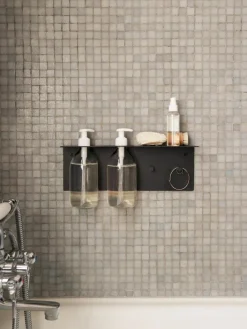 ferm LIVING Bad-Wandregal Dora aus Metall