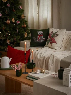 Westwing Collection Baumwoll-Kissenhülle Buddy mit winterlichem Motiv