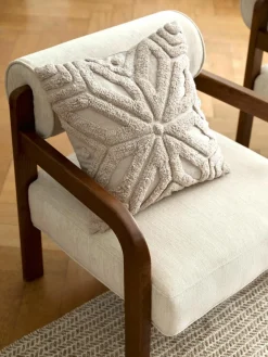 Westwing Collection Baumwoll-Kissenhülle Nira mit winterlichem Motiv