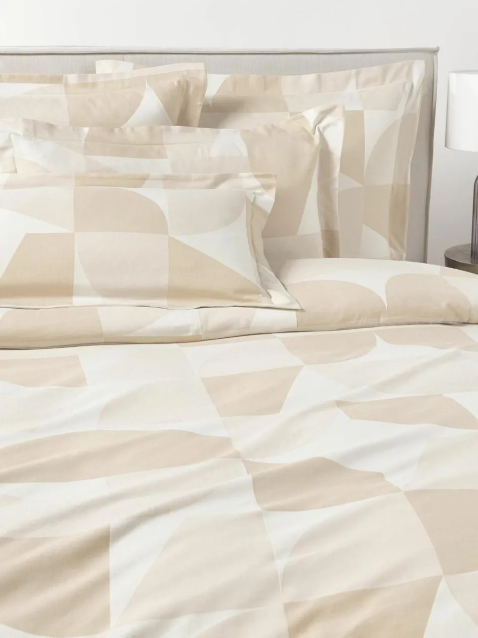 Westwing Collection Baumwoll-Kopfkissenbezug Elinor mit geometrischem Muster und Stehsaum