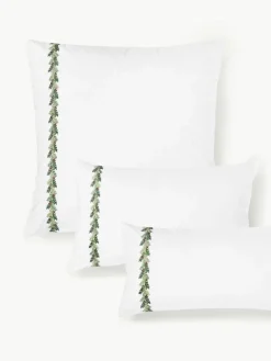 Westwing Collection Baumwoll-Kopfkissenbezug Evan mit Weihnachtsstickerei