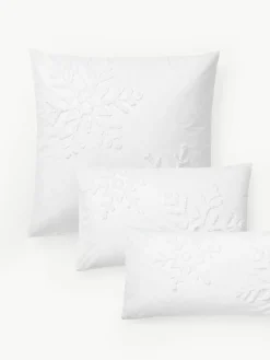 Westwing Collection Baumwollperkal-Kopfkissenbezug Vidal mit getuftetem Schneeflocken-Motiv
