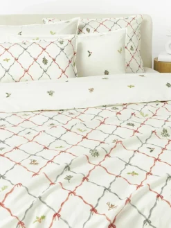 Westwing Collection Baumwollperkal-Wendebettdeckenbezug Twigs mit winterlichen Prints