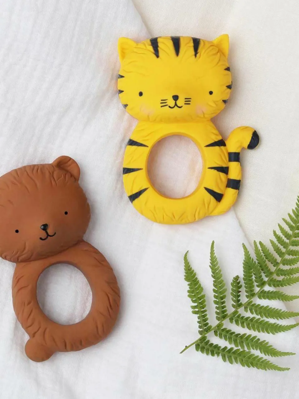 Kinder A Little Lovely Company Beißring Bear aus Naturkautschuk