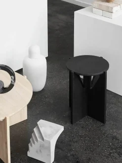 Kristina Dam Beistelltisch Future aus Eichenholz
