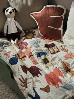Kinder ferm LIVING Kids Besticktes Kissen Swif Bird aus Bio-Baumwolle