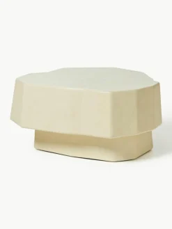 ferm LIVING Beton-Couchtisch Staffa in organischer Form