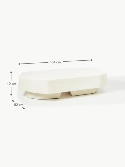 ferm LIVING Beton-Couchtisch Staffa in organischer Form