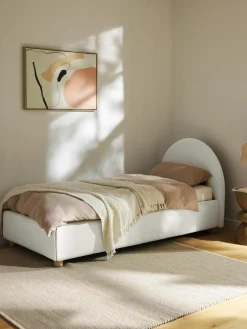 Westwing Collection Bouclé-Einzelbett Ebba