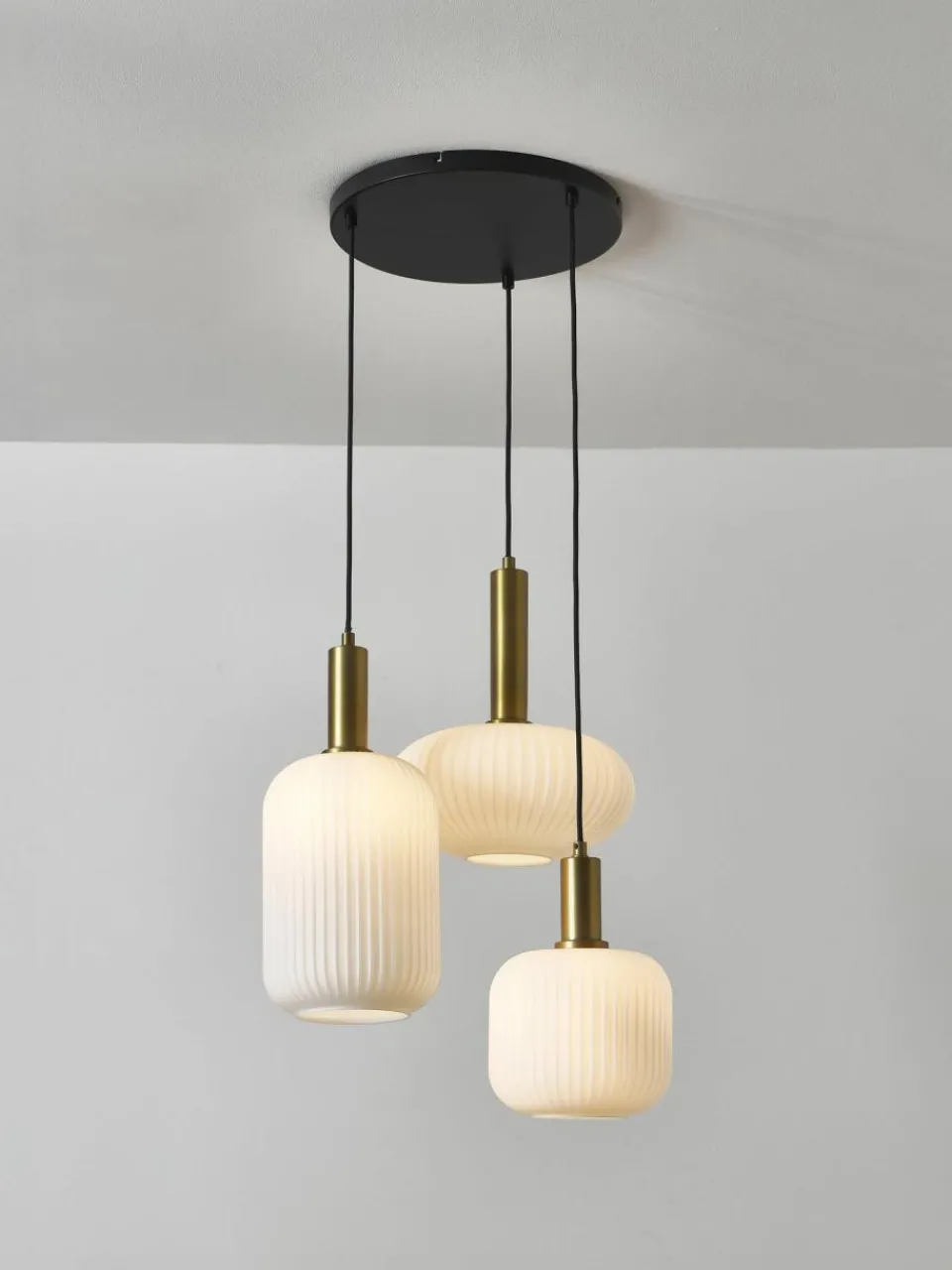 Westwing Collection Cluster-Pendelleuchte Candela aus Opalglas
