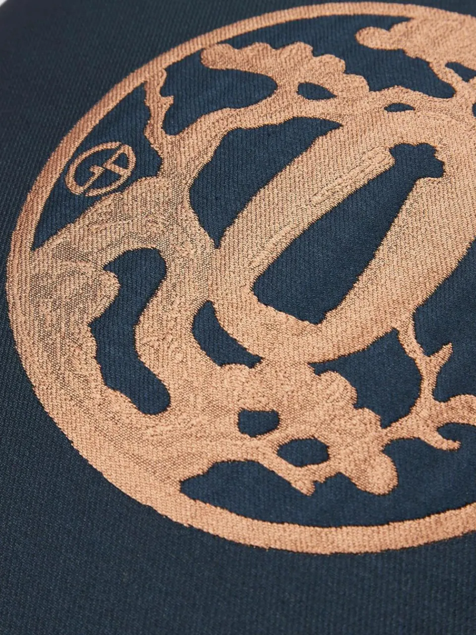 Armani Casa Dekokissen Japan mit Giorgio Armani-Logo