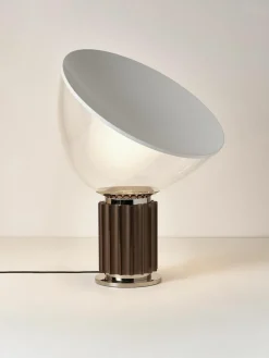 Flos Dimmbare LED-Tischlampe Taccia