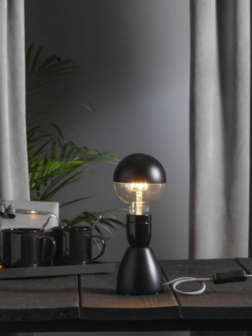 Best Season Dimmbares E27 Leuchtmittel, warmweiß, 2.8 Watt, 1 Stück