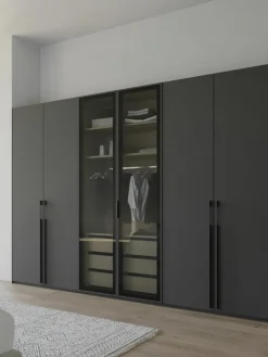 Westwing Drehtürenschrank Skat Shine mit beleuchteten Glastüren