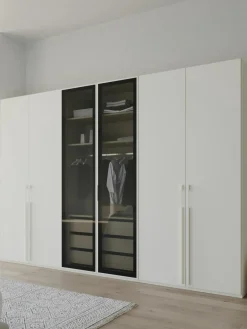Westwing Drehtürenschrank Skat Shine mit beleuchteten Glastüren
