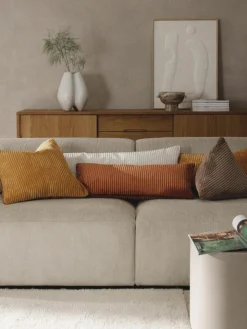 Westwing Collection Dreieckiges Cord-Kissen Kylen