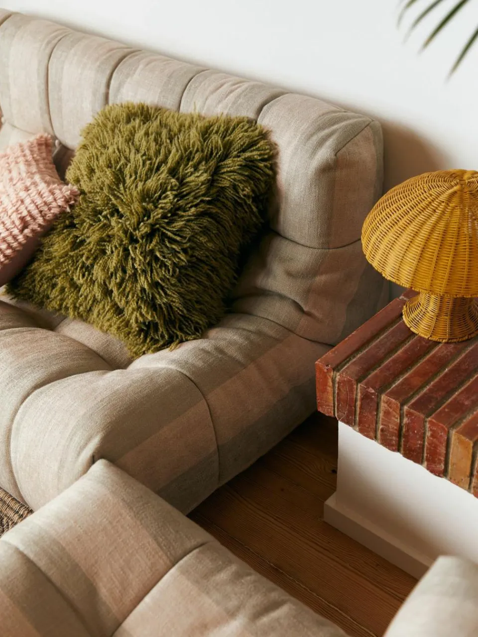 HKLIVING Flauschiges Kissen Fluffy, handgefertigt