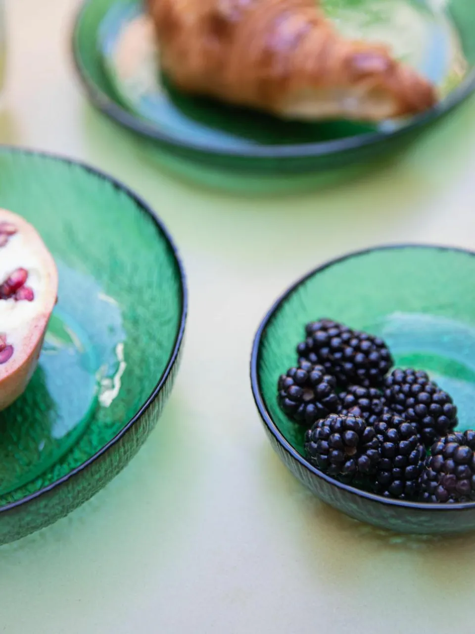 HKLIVING Frühstucksteller The Emeralds aus Glas, 2 Stück