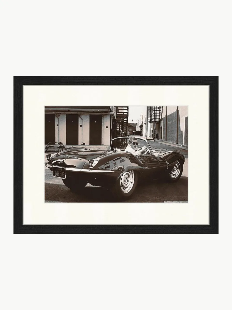 Any Image Gerahmte Fotografie Steve McQueen in his Jaguar