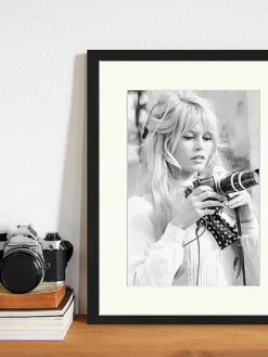 Any Image Gerahmter Digitaldruck Brigitte With Her Camera