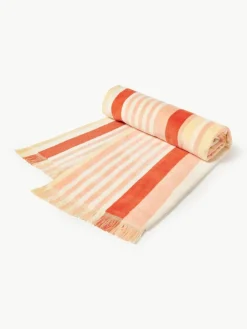 Westwing Collection Gestreiftes Strandtuch Miri mit Fransenabschluss