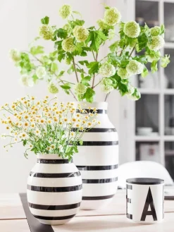 Kähler Handgefertigte Keramik-Vase Omaggio, H 20 cm