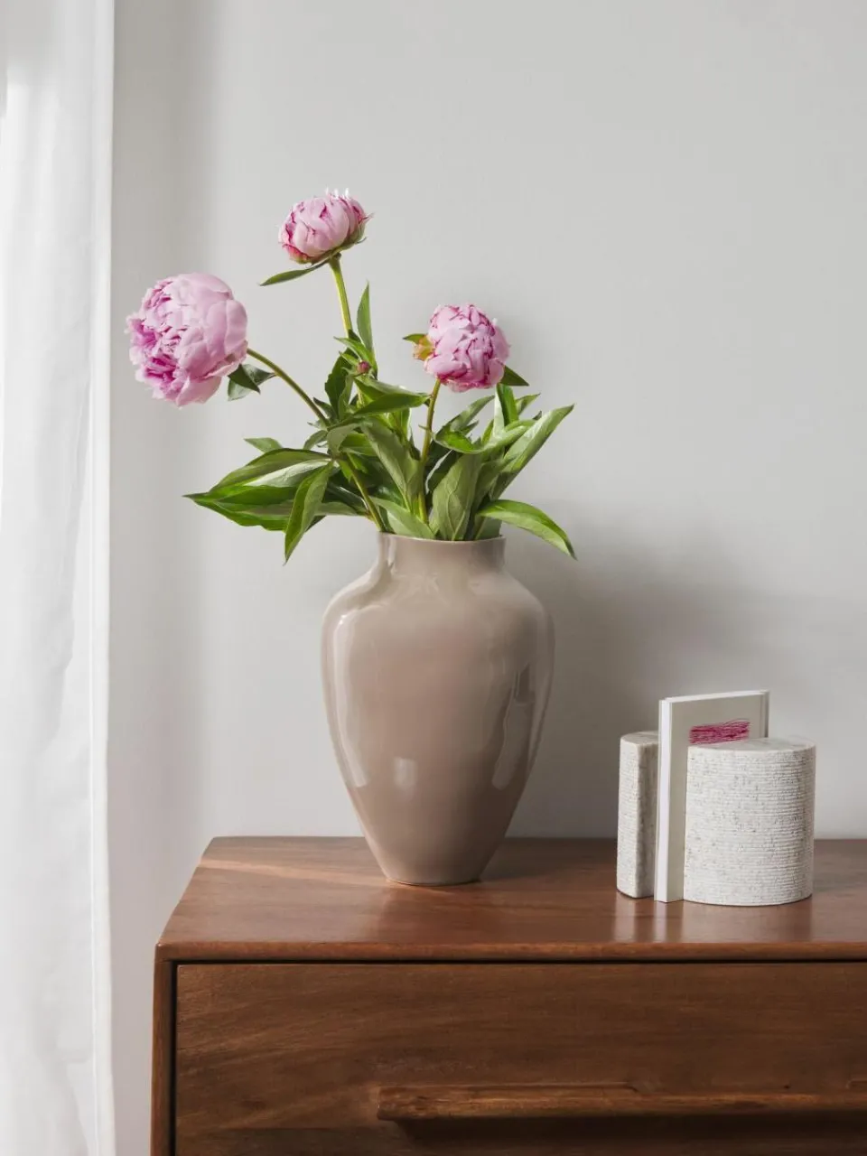 ICONS by Westwing Collection Handgefertigte Vase Latona, H 30 cm