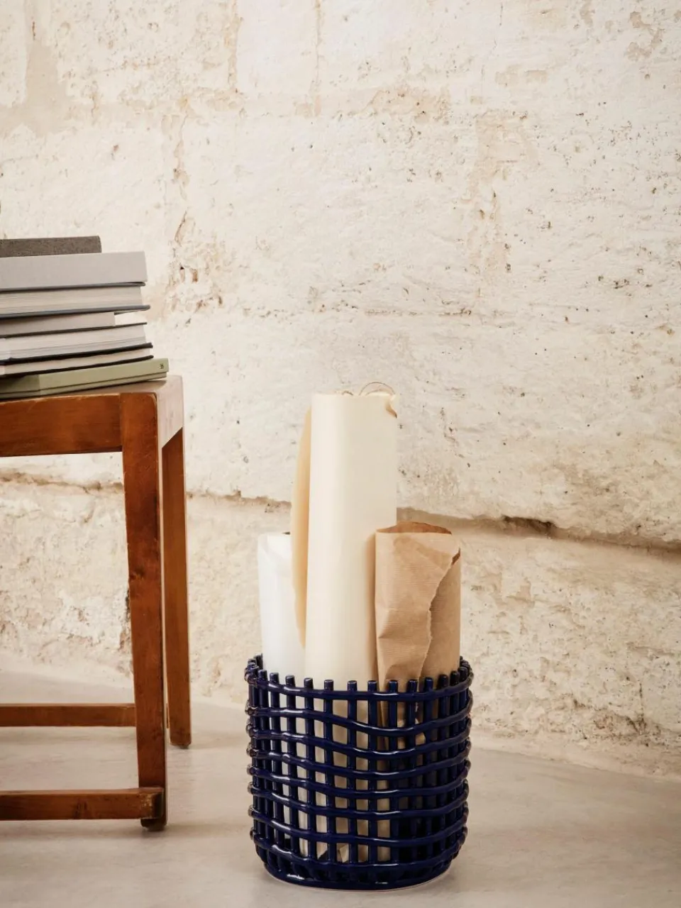 ferm LIVING Handgefertigter Aufbewahrungskorb Nalan aus Keramik, H 21 cm