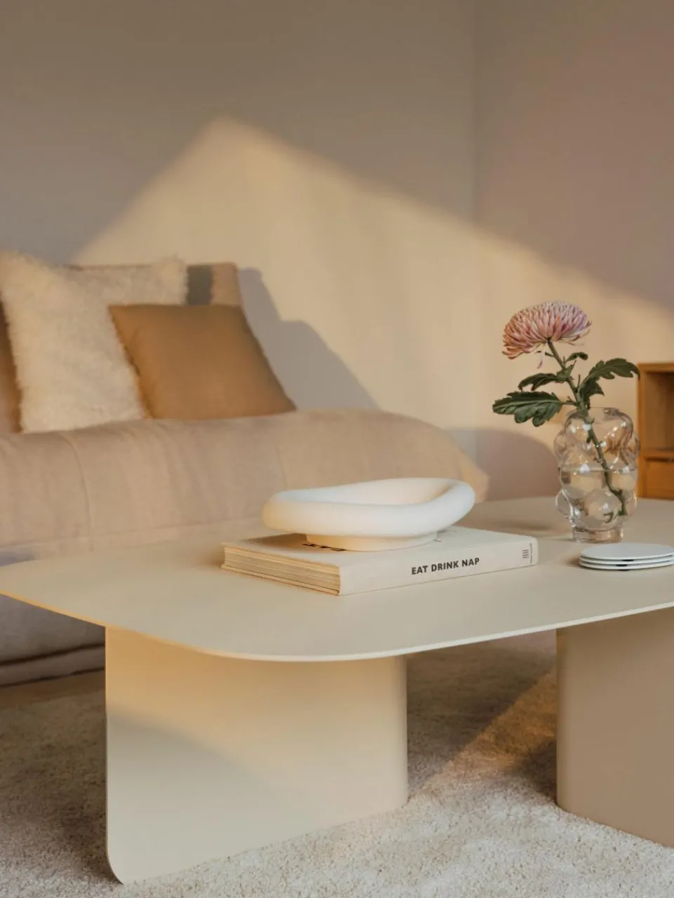 Metallbude Handgefertigter Couchtisch Livia