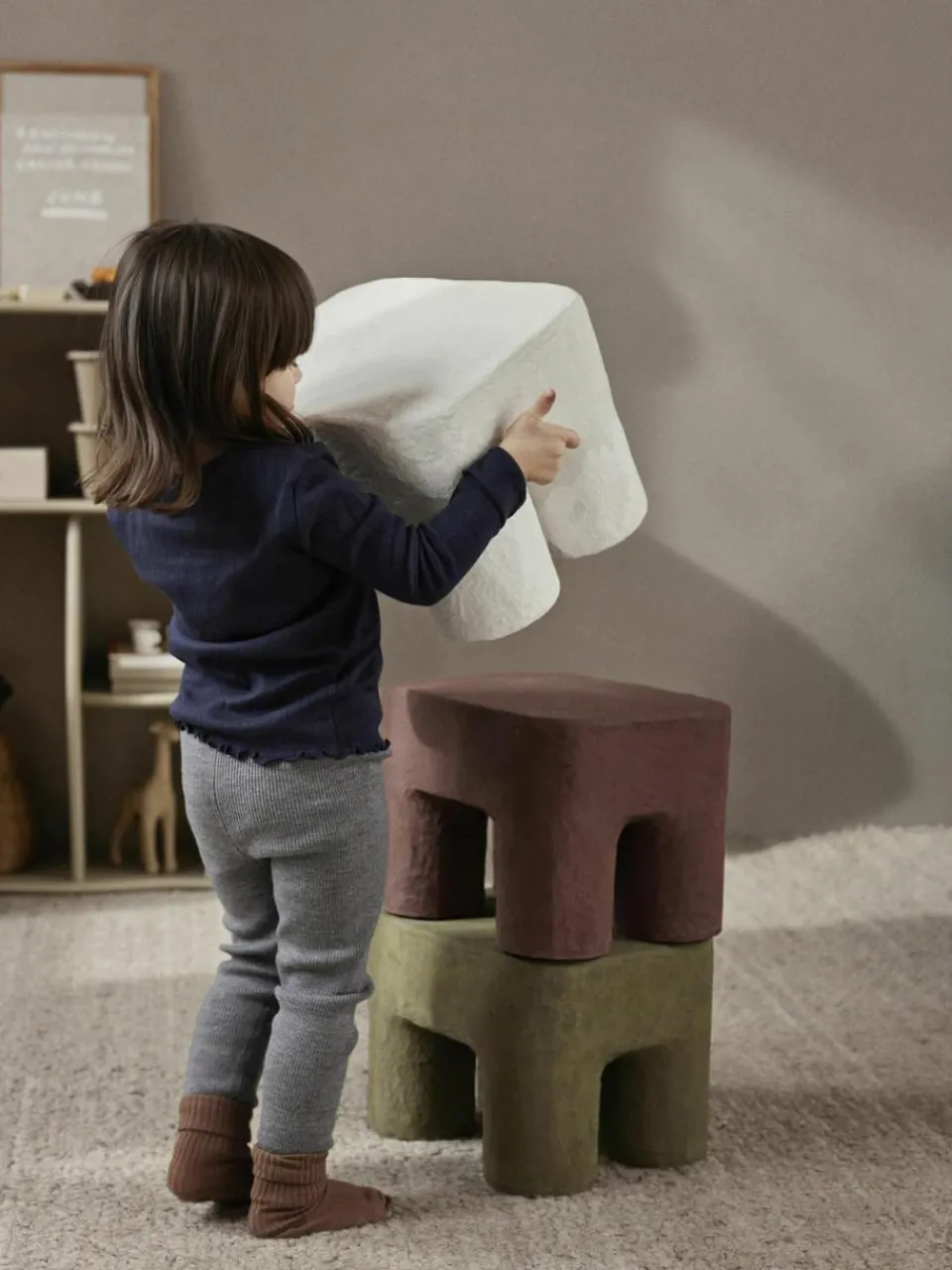 Kinder ferm LIVING Kids Handgefertigter Kinderhocker Podo