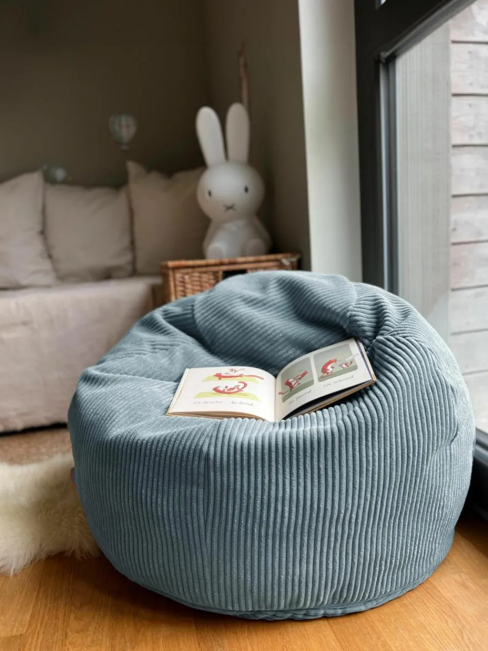 Kinder Funzy Handgefertigter Kinder-Sitzsack Flora aus Cord