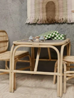 Kinder Oyoy Living Design Handgefertigter Kindertisch Nana Mini