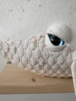 Kinder BigStuffed Handgefertigtes Kuschelkissen Beluga, in verschiedenen Größen