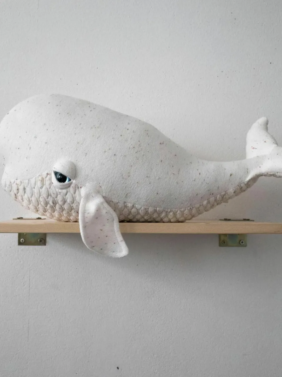 Kinder BigStuffed Handgefertigtes Kuschelkissen Beluga, in verschiedenen Größen