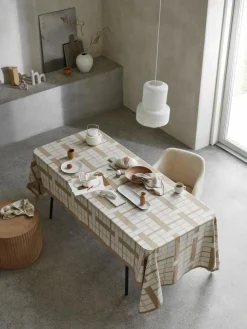 Broste Copenhagen Handgemachte Servierplatte Nordic Sand, L 35 cm