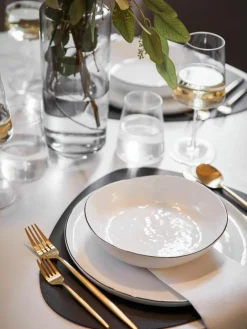 Broste Copenhagen Handgemachtes Porzellan-Geschirr-Set Salt, 4 Personen (12-tlg.)