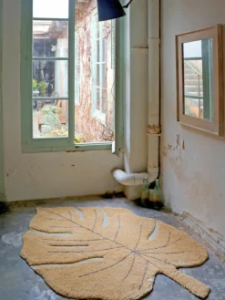 Kinder Lorena Canals Handgewebter Kinderteppich Monstera mit Hoch-Tief-Effekt, waschbar