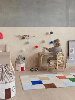 Kinder Oyoy Living Design Handgewebter Kinderteppich Chess, waschbar