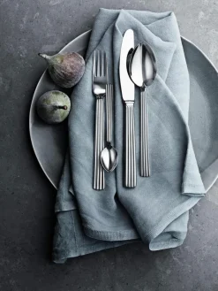 Georg Jensen Hochglanzpoliertes Besteck-Set Bernadotte, in verschiedenen Setgrößen