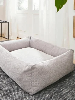 Laboni Hundebett Tudor, in verschiedenen Größen