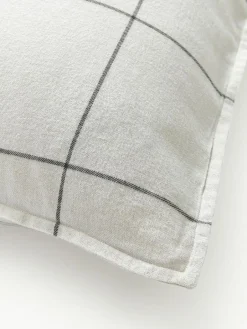 Westwing Collection Karierter Flanell-Wendekopfkissenbezug Noelle aus Baumwolle