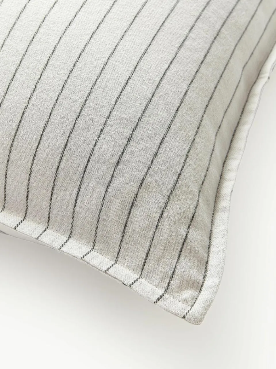 Westwing Collection Karierter Flanell-Wendekopfkissenbezug Noelle aus Baumwolle