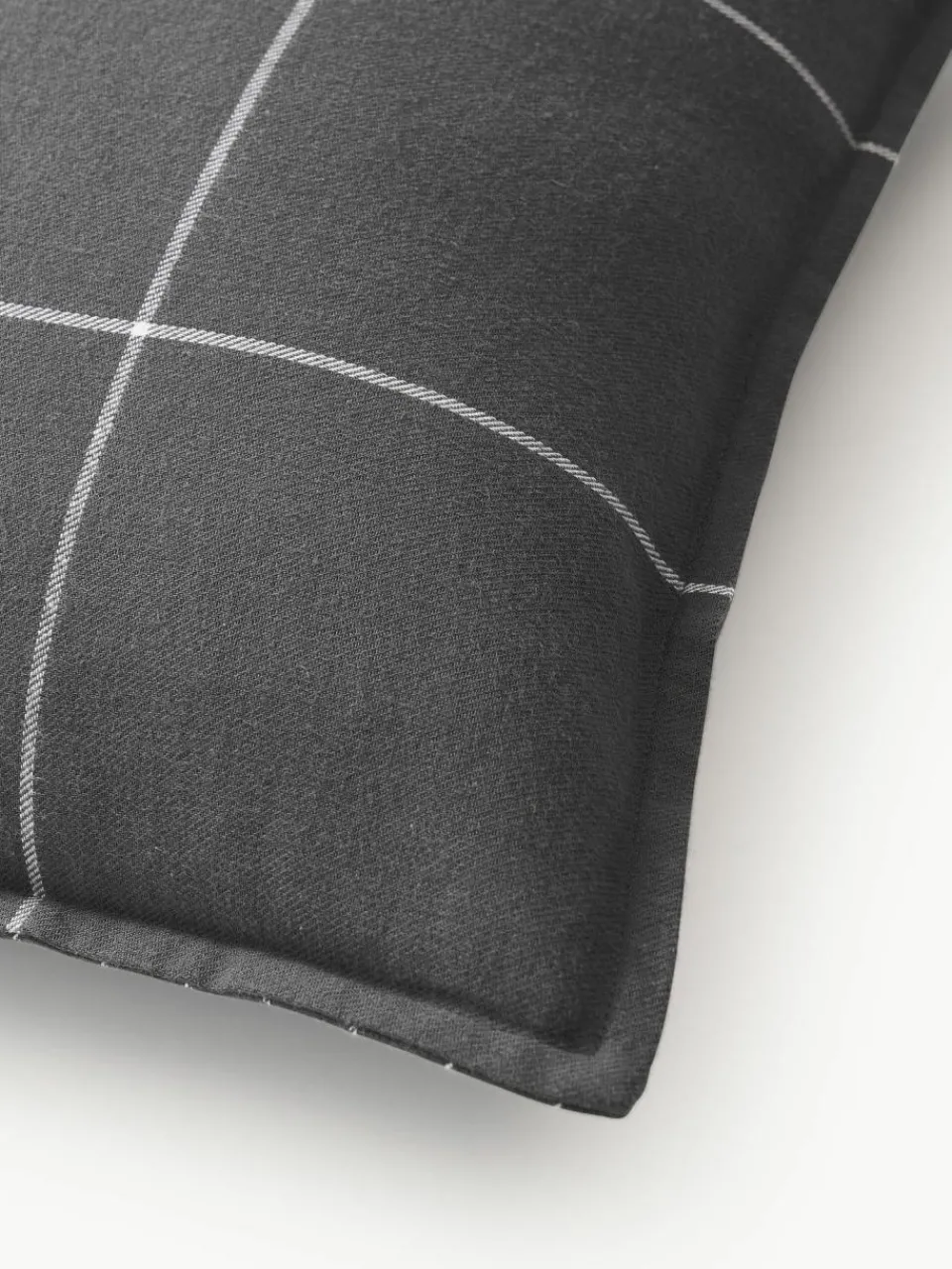 Westwing Collection Karierter Flanell-Wendekopfkissenbezug Noelle aus Baumwolle