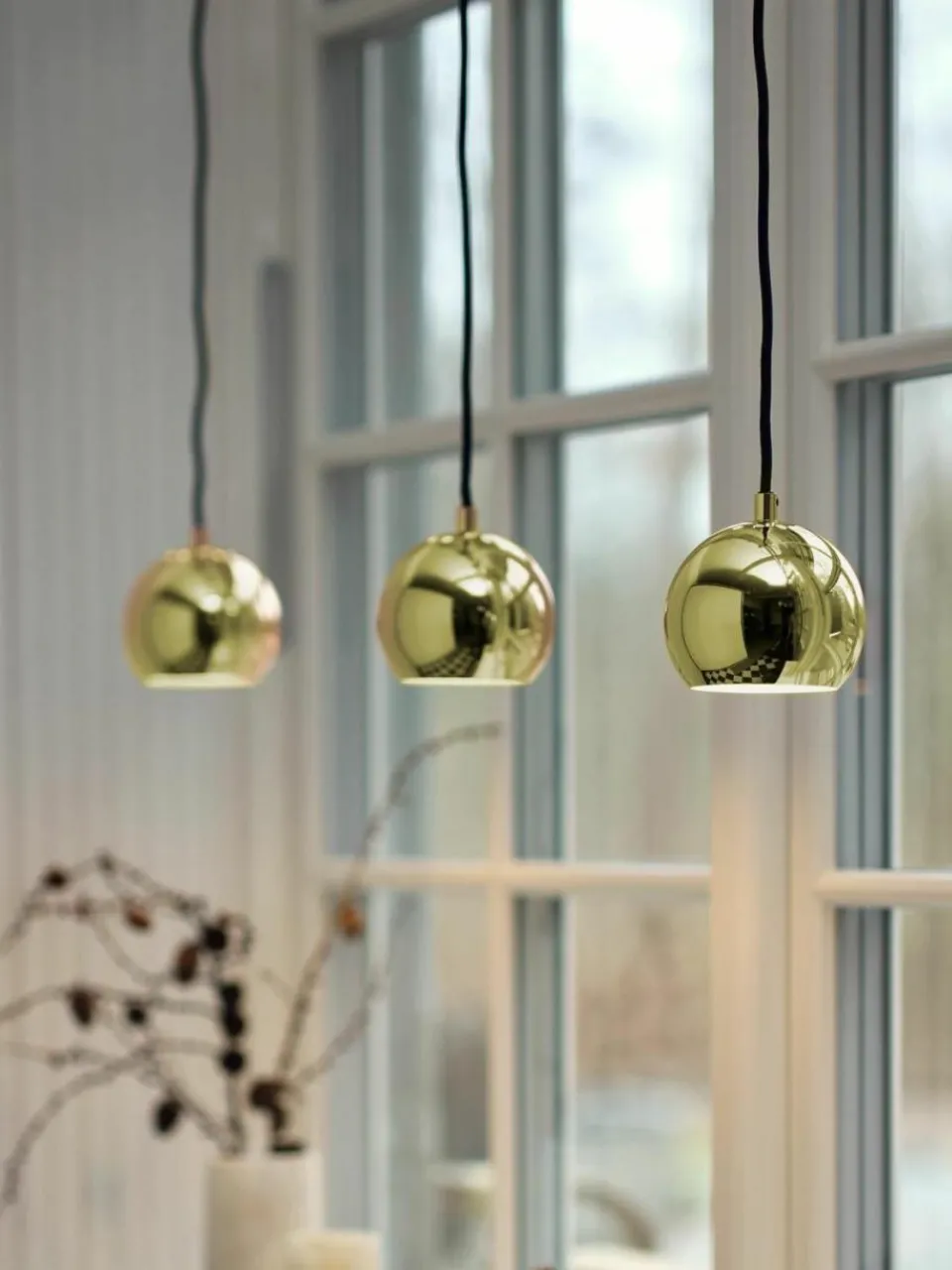 Frandsen Kleine Kugel-Pendelleuchte Ball