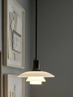 Louis Poulsen Kleine Pendelleuchte PH 2/1, mundgeblasen