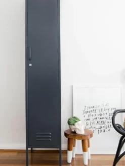Mustard Made Kleiner Kleiderschrank The Skinny