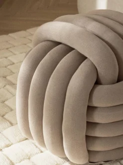 Westwing Collection Knoten-Pouf Twist