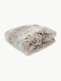 Magma Kuscheldecke Skins aus Kunstfell in Schneeleoparden-Optik