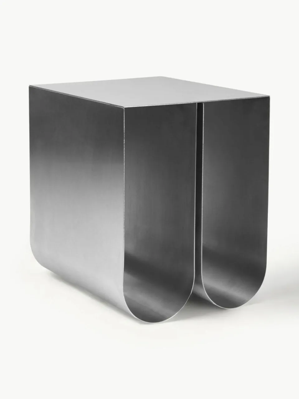 Kristina Dam Metall-Beistelltisch Curved